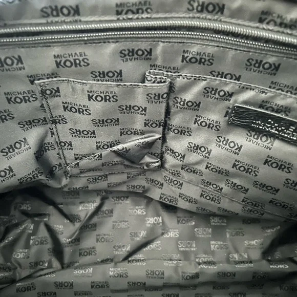 Michael Kors Large Tote/ Travel Bag - Picture 5 of 5